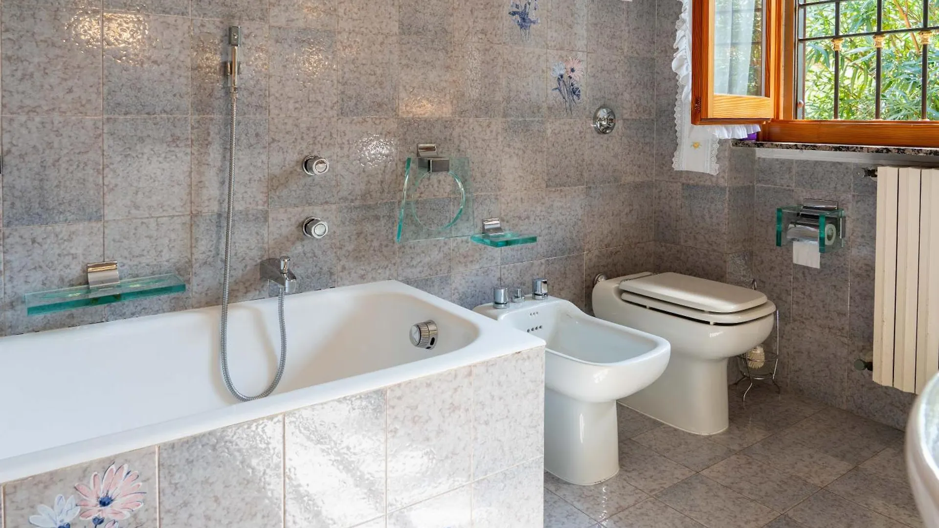 Villa Punta Sasso Manerba del Garda 0*,  Olaszország