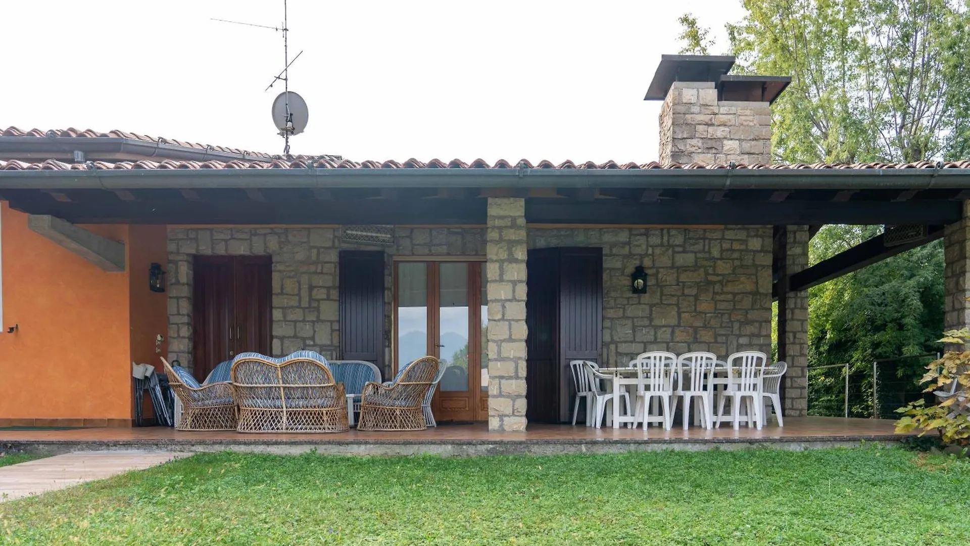 Villa Punta Sasso Manerba del Garda 0*,